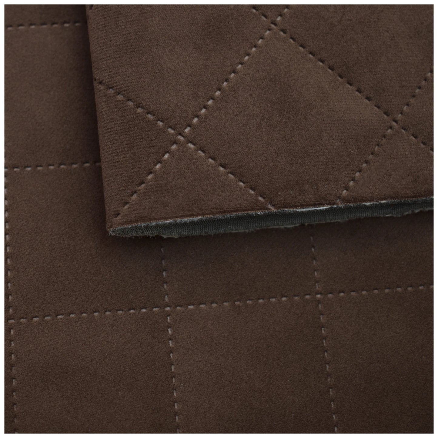 MA-TR-Gepraegt-07-Brown-_1